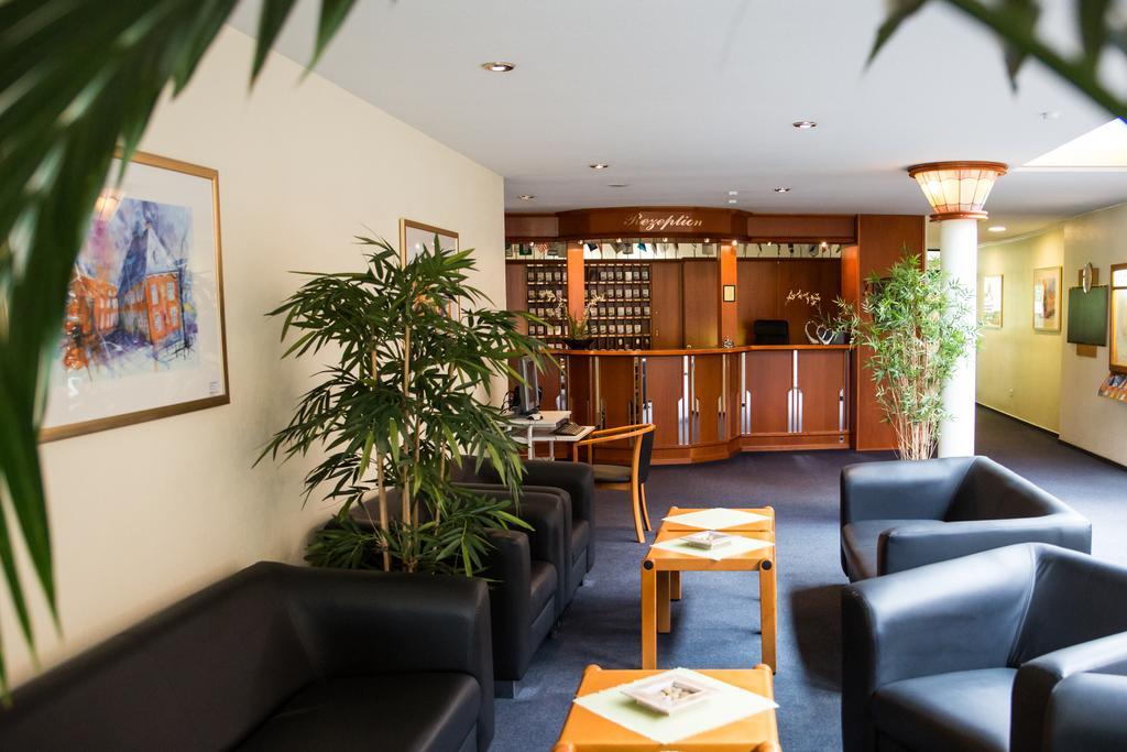 Hotel Ostfriesen Hof เลียร์ ภายนอก รูปภาพ