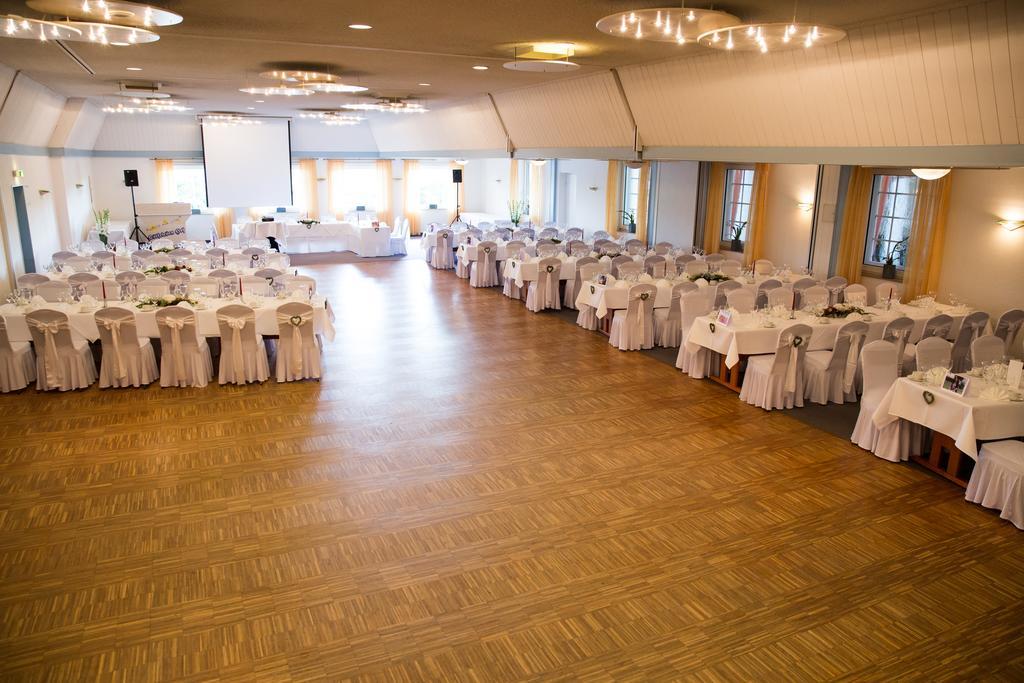 Hotel Ostfriesen Hof เลียร์ ภายนอก รูปภาพ