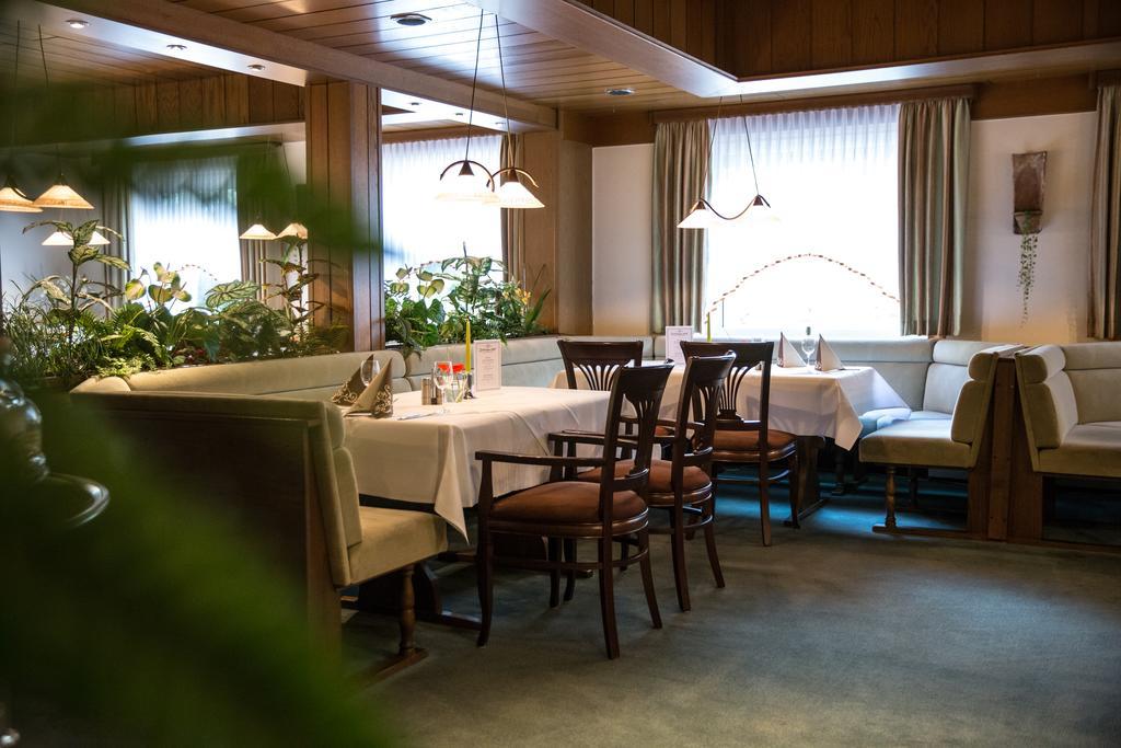 Hotel Ostfriesen Hof เลียร์ ภายนอก รูปภาพ